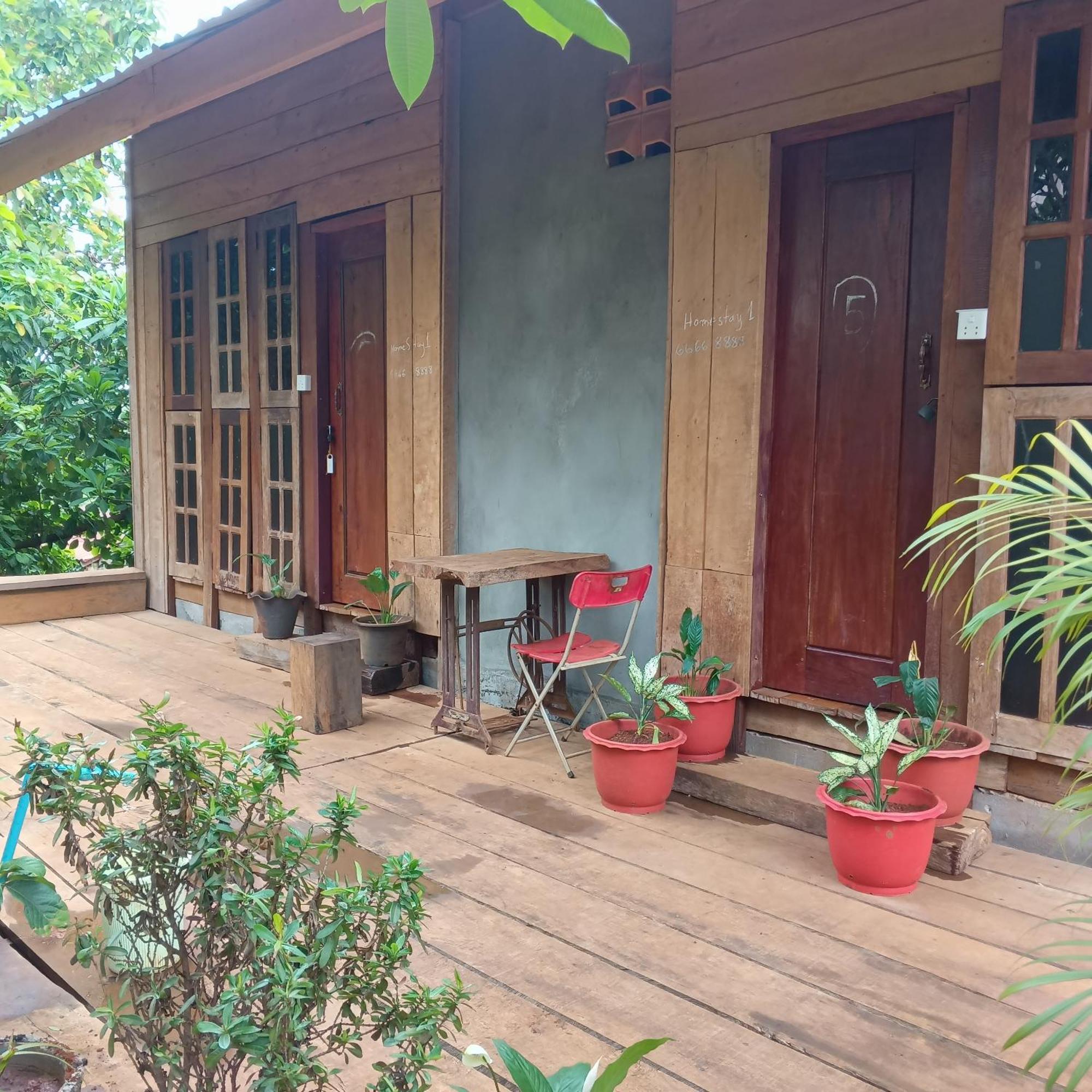 Familyhouse & Trekking Apartment รัตนคีรี ภายนอก รูปภาพ